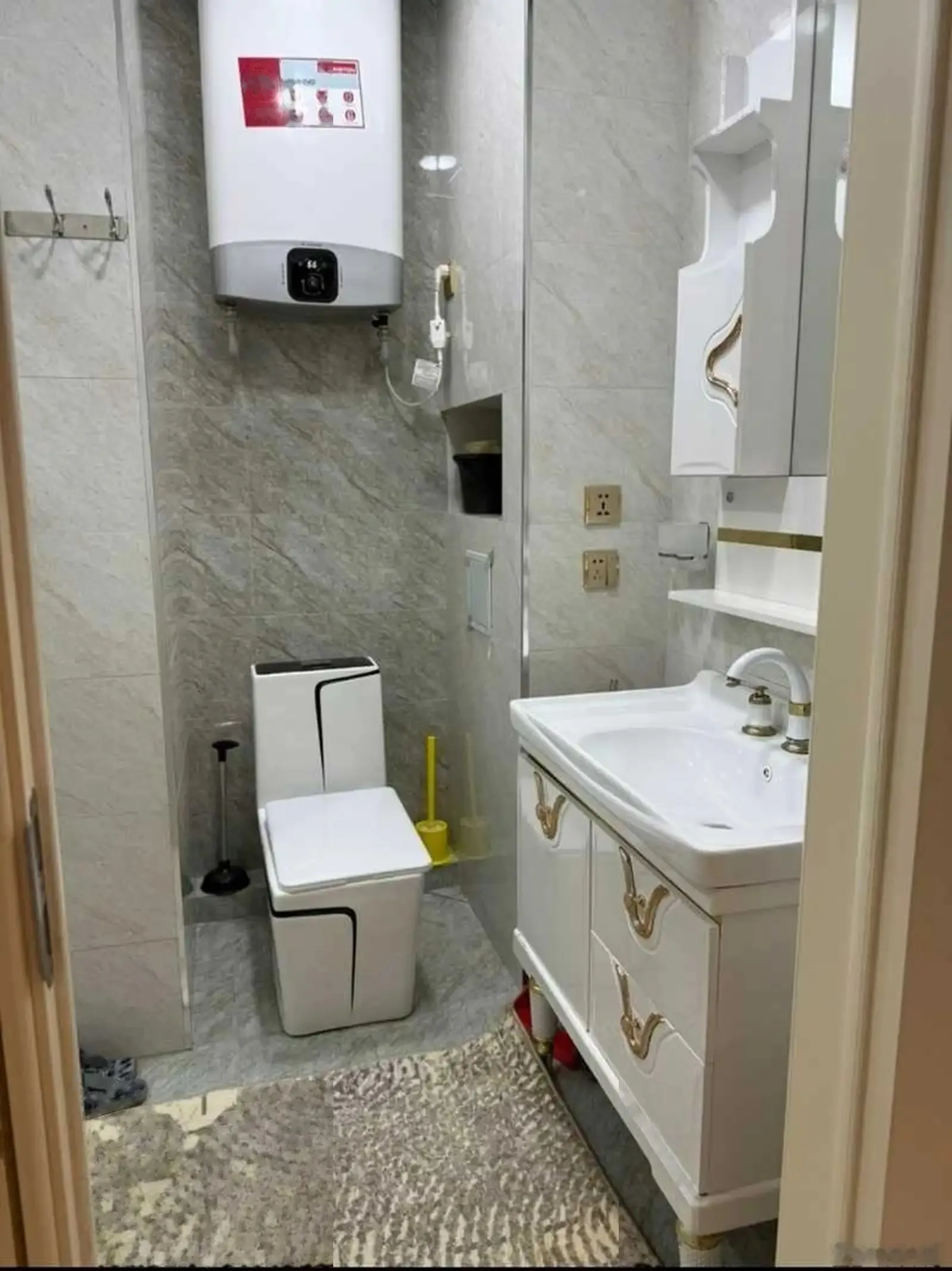 3-комн. квартира, 13 этаж, 105м², Айни