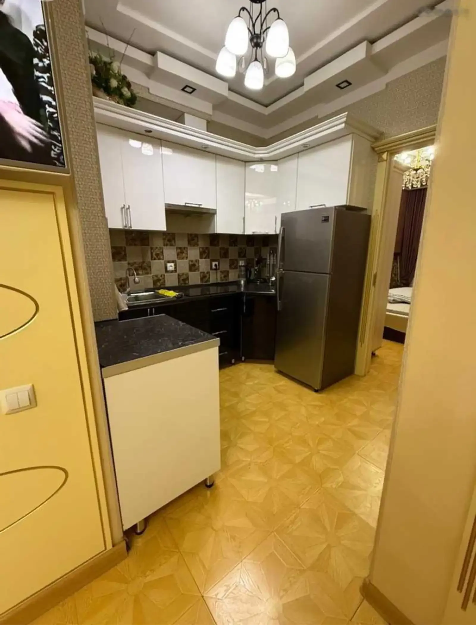 2-комн. квартира, 9 этаж, 75м², Сафо, Истиклол