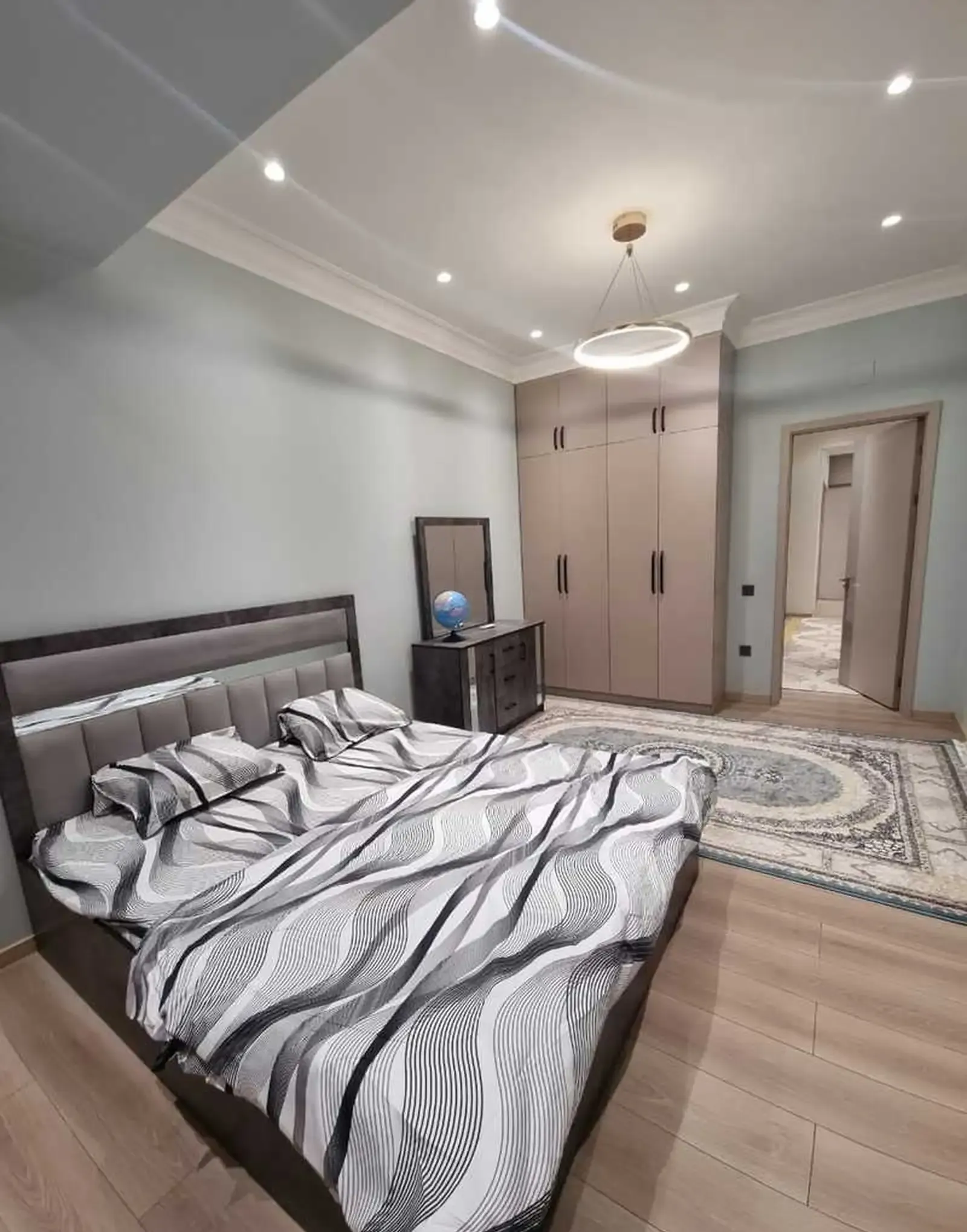 3-комн. квартира, 15 этаж, 122м², Хилтон
