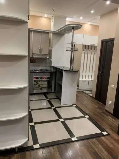 3-комн. квартира, 8 этаж, 80м², 112мкр