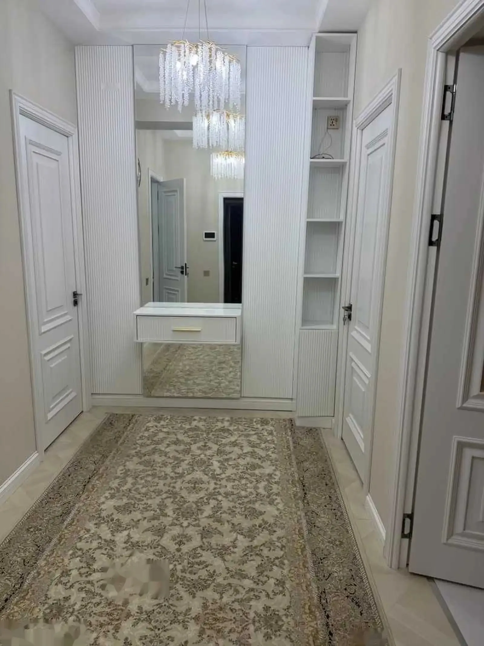 5-комн. квартира, 4 этаж, 215м², Путовский дом Баракат