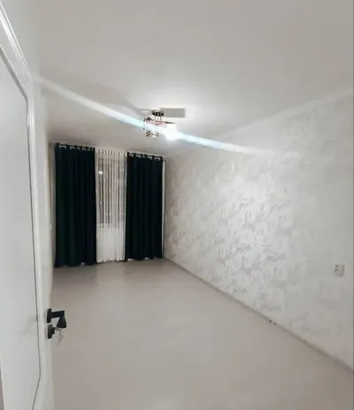 3-комн. квартира, 2 этаж, 56 м², Сино