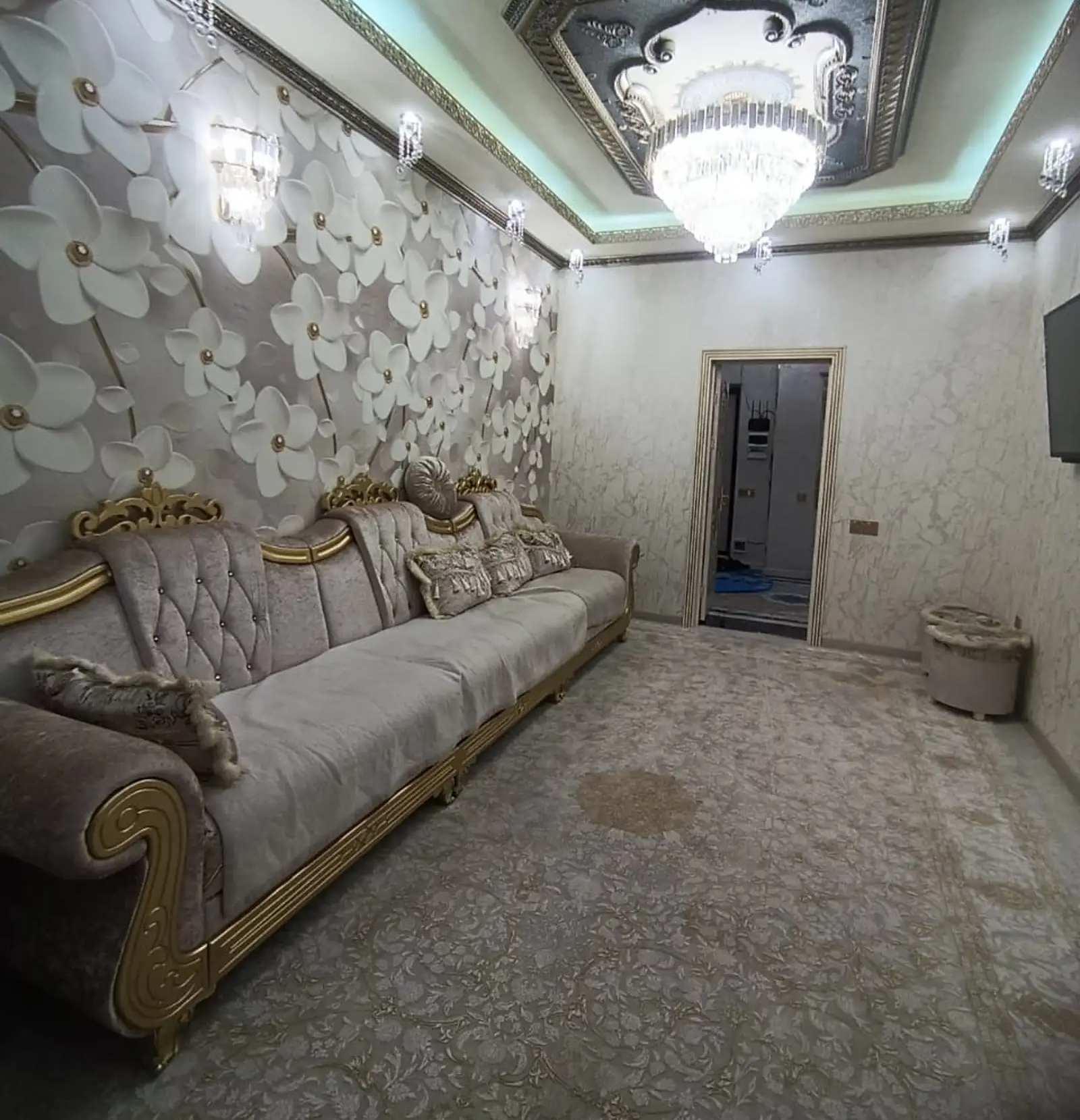 4-комн. квартира, 10 этаж, 120м², Шохмансур бари Пайкар Созидания ру баруи Гостиница Хилтон