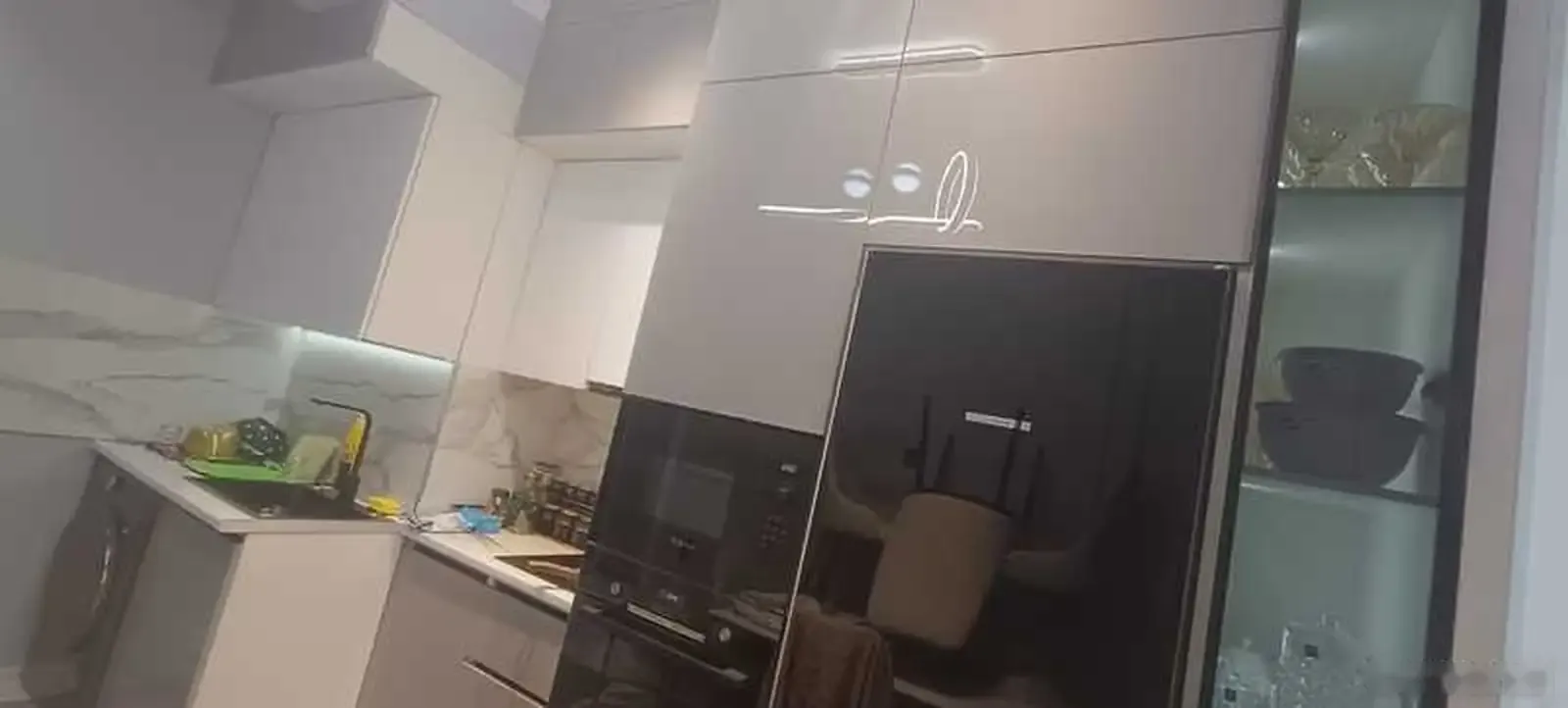 3-комн. квартира, 9 этаж, 87м², назди Танка, роҳи нав