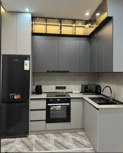 2-комн. квартира, 18 этаж, 78м², Голубой экран