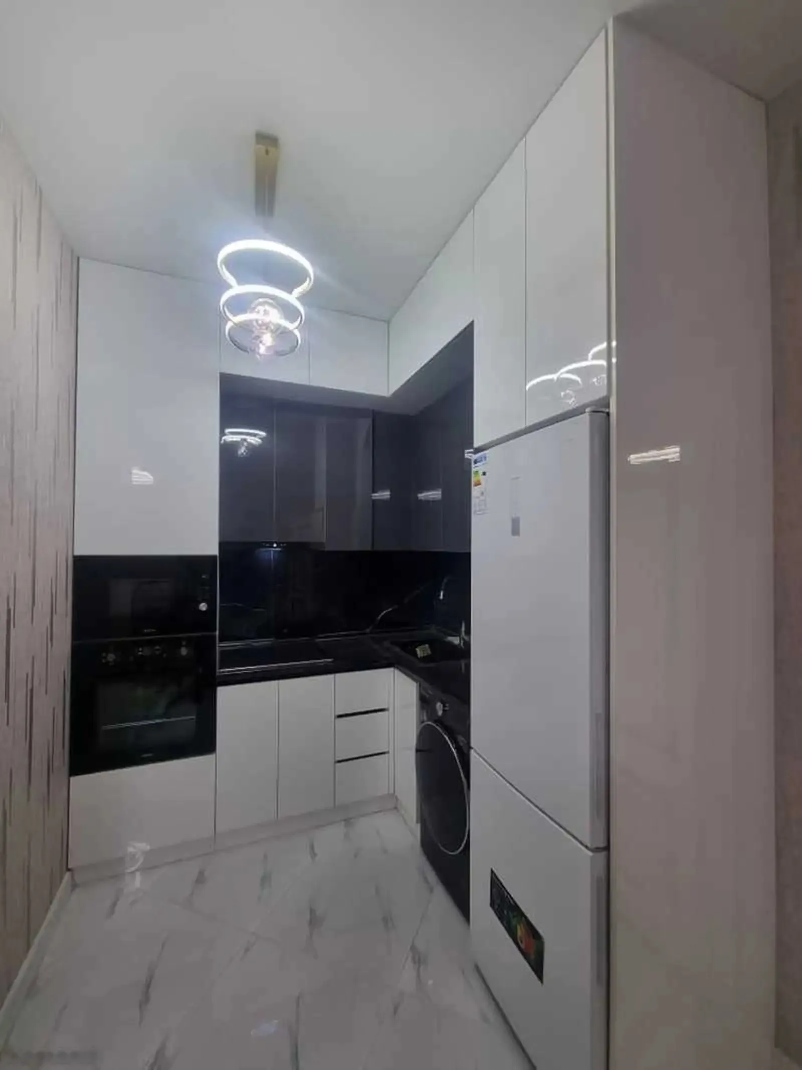 2-комн. квартира, 17 этаж, 82м², Пайкар, Дом печати