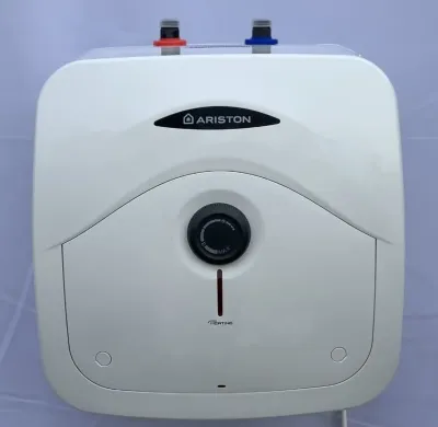 Водонагреватель Ariston ABS 10л.