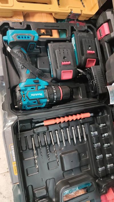 Шуруповёрт Makita