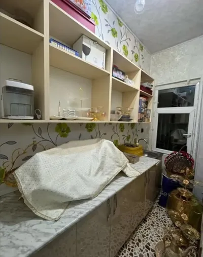 2-этажный, 8 комнатный дом, 305 м², И. Сомони