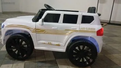 Детский электромобиль