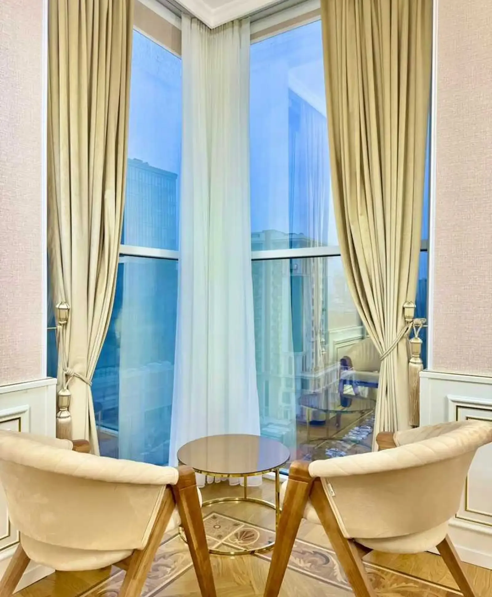 3-комн. квартира, 10 этаж, 100м², ЦУМ