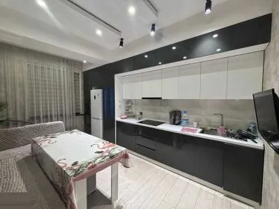 4-комн. квартира, 14 этаж, 127м², Айни,
