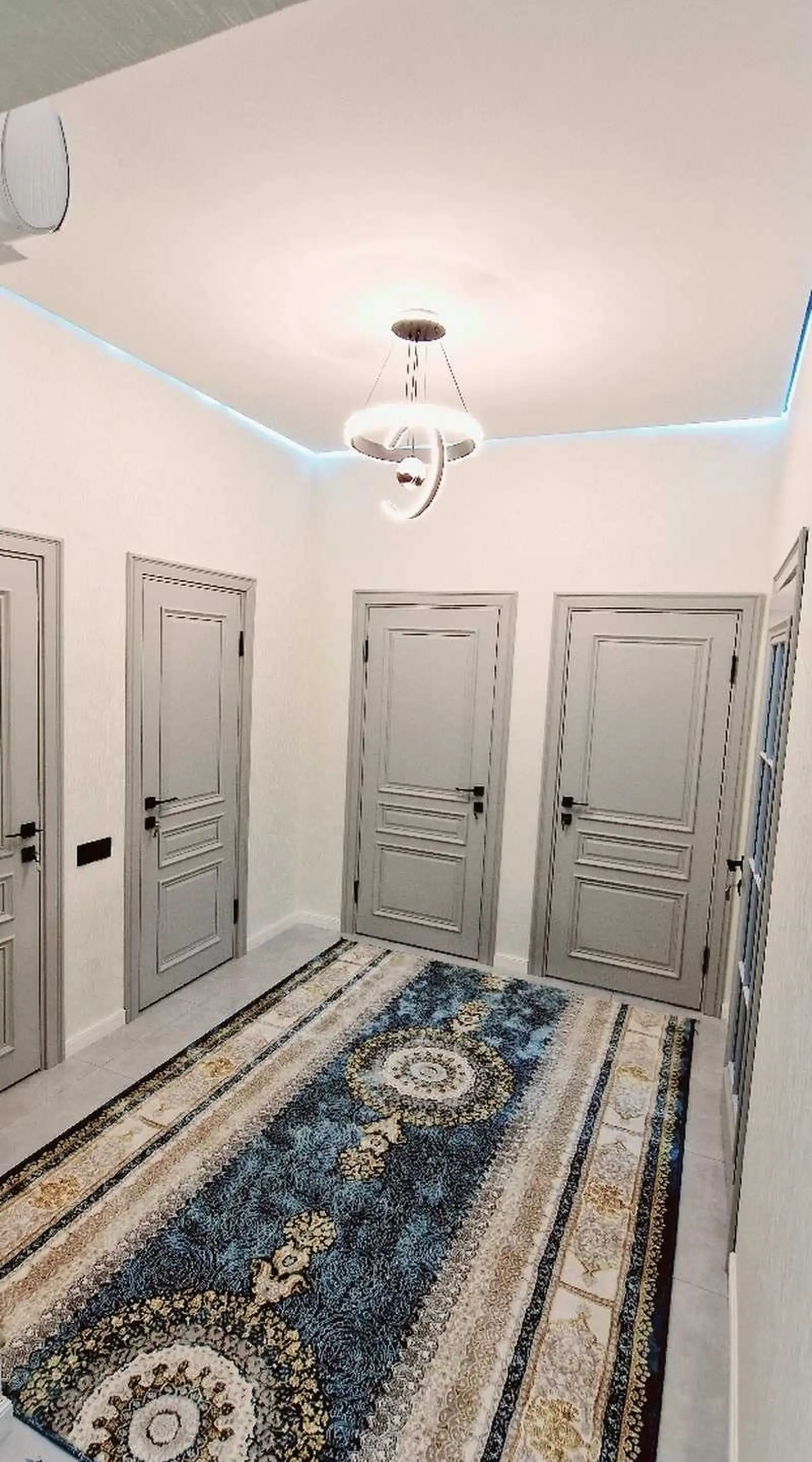 3-комн. квартира, 8 этаж, 110м², 33 мкр, назди Управление ГАИ, бари Лицей Умари Хайём
