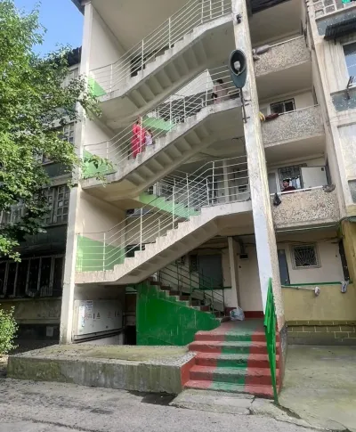 3-комн. квартира, 2 этаж, 58 м², 32 мкр