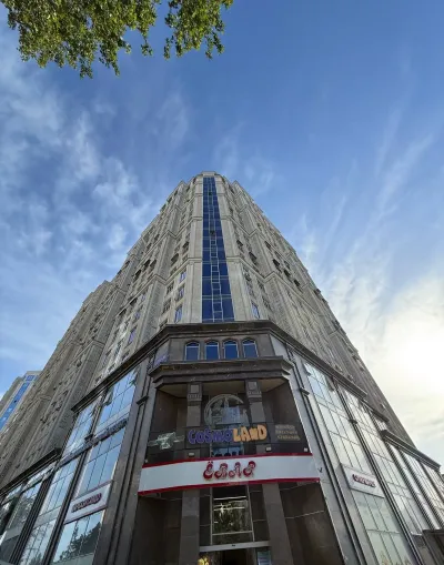 2-комн. квартира, 13 этаж, 82 м², Фирдавси