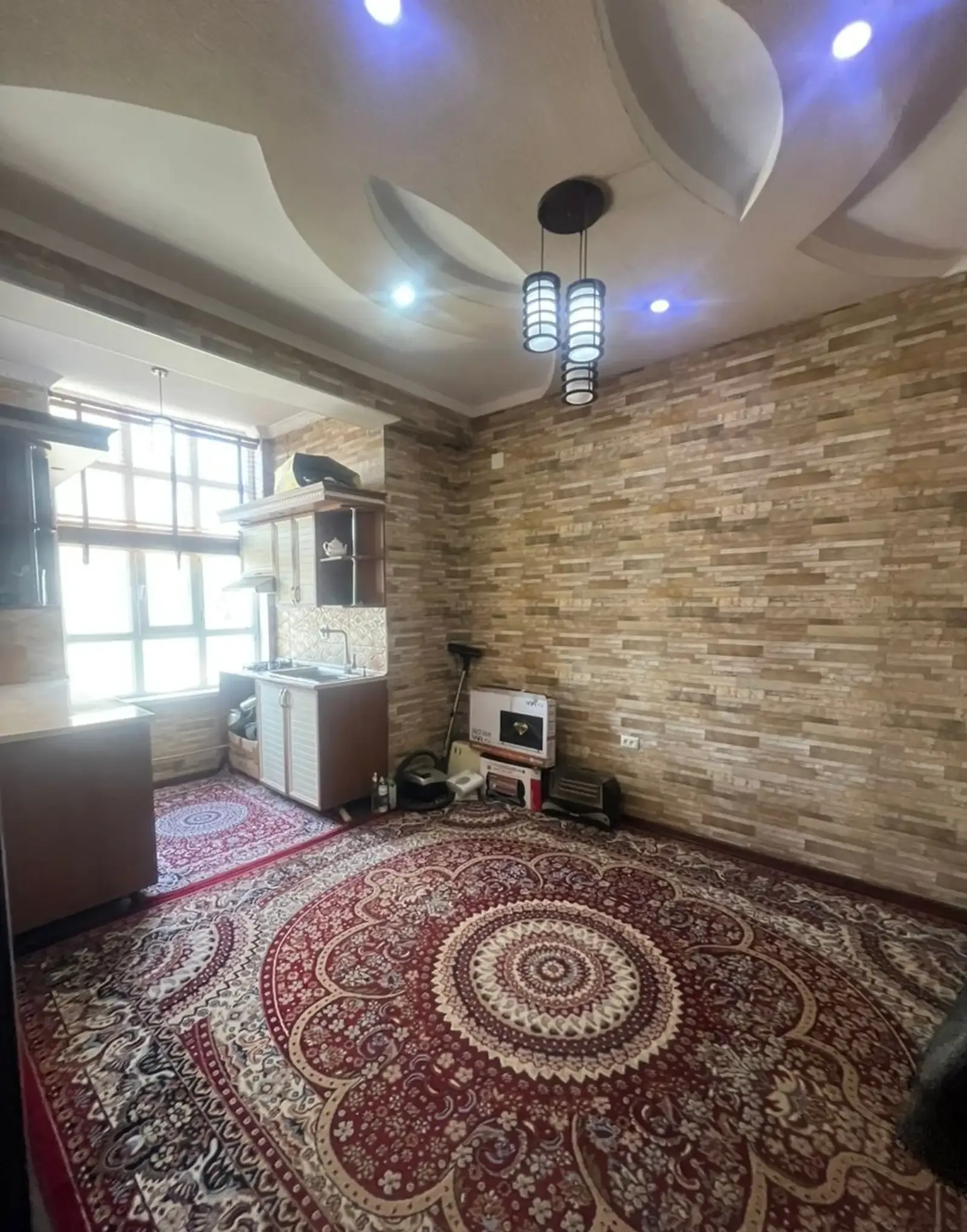 2-комн. квартира, 5 этаж, 70м², 64 МКР