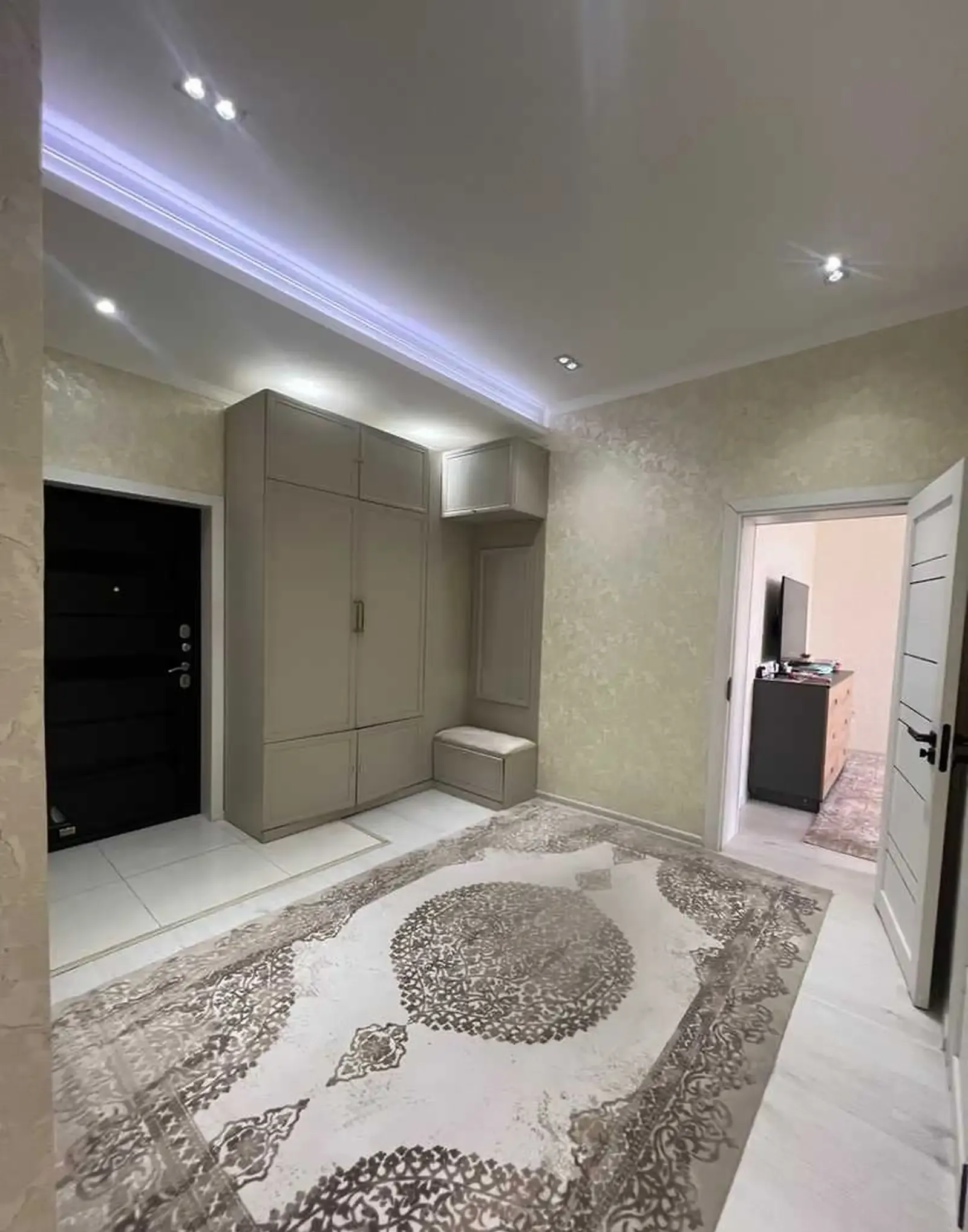 2-комн. квартира, 12 этаж, 92м², 91 МКР Лесная Сказка