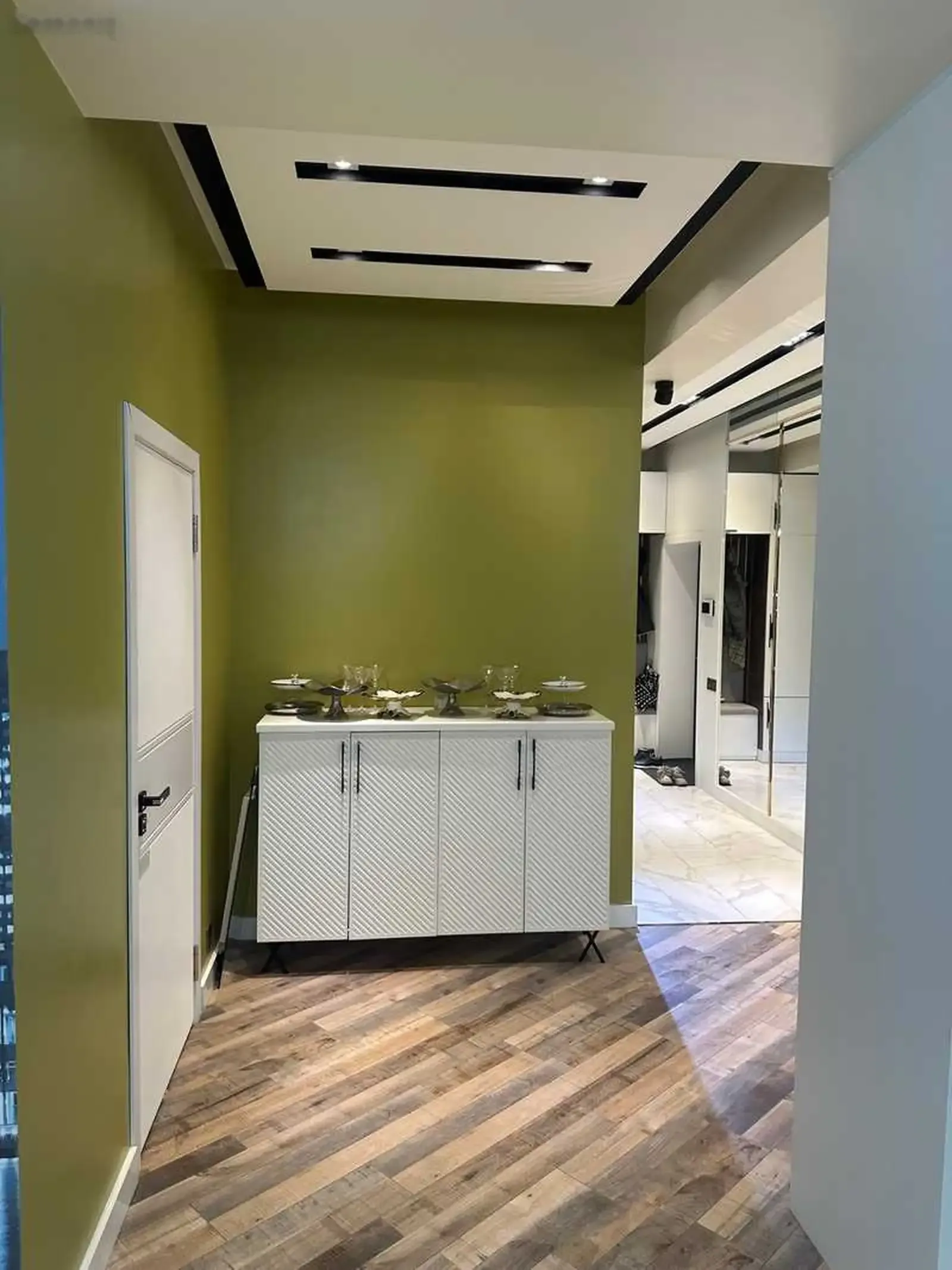 2-комн. квартира, 5 этаж, 107м², И. Сомони