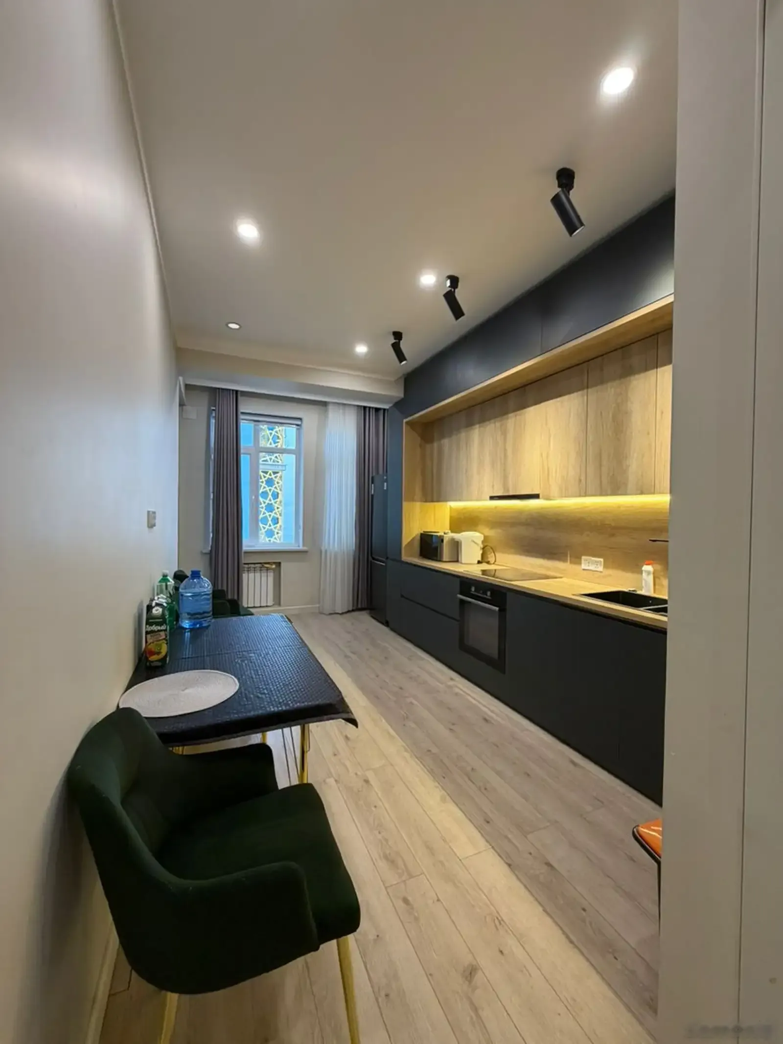 3-комн. квартира, 13 этаж, 110м², Ашан