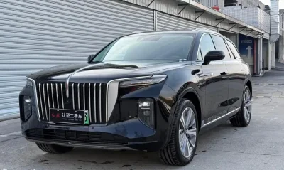 Hongqi E-HS9 2025