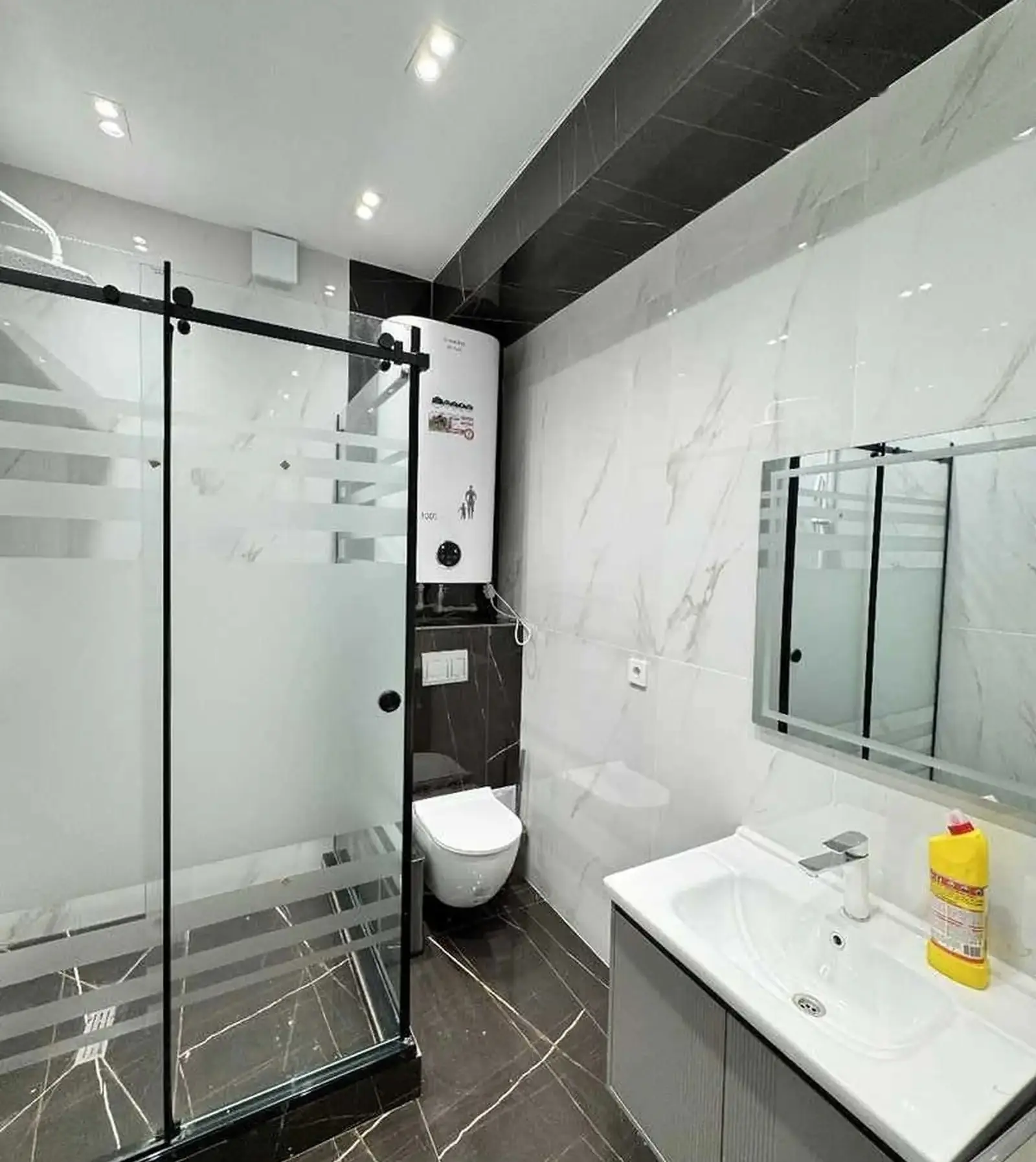 2-комн. квартира, 10 этаж, 63м², 2 роддом