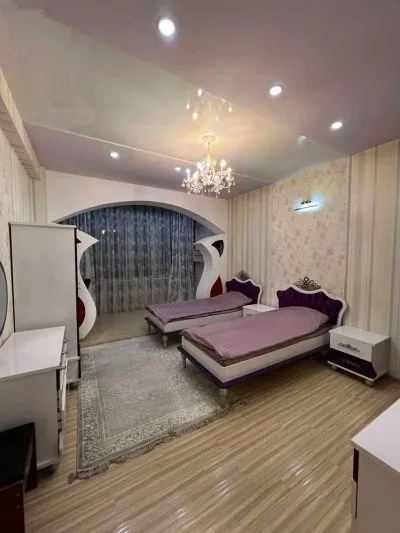 4-комн. квартира, 4 этаж, 186м², домпечати