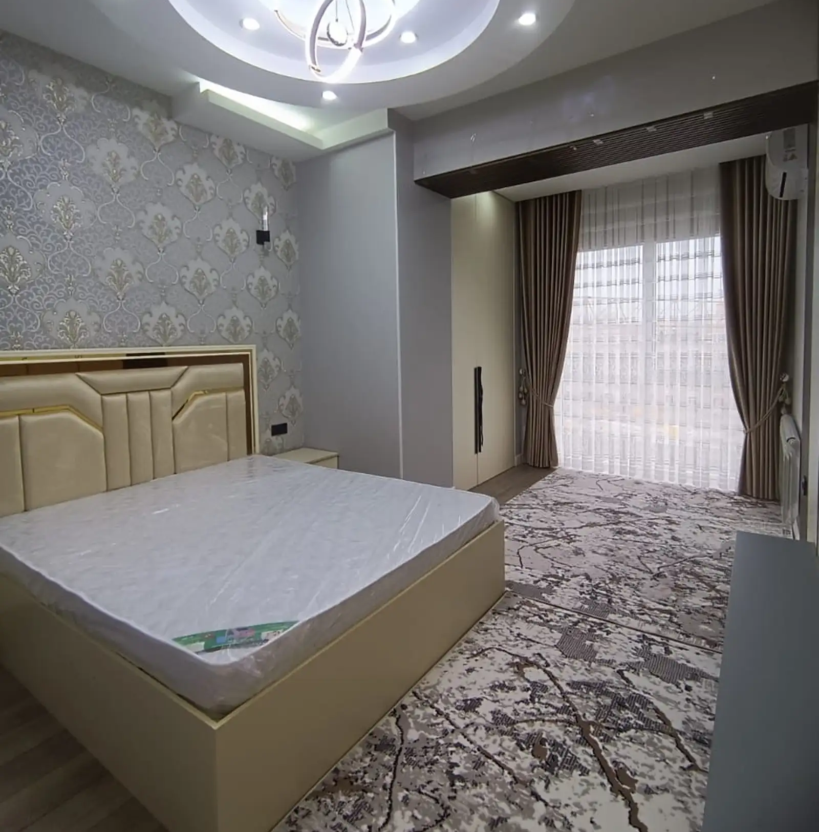 3-комн. квартира, 10 этаж, 90м², Шохмансур, назди Скорая больница, Айни 46, ру ба руи Гуля Голд