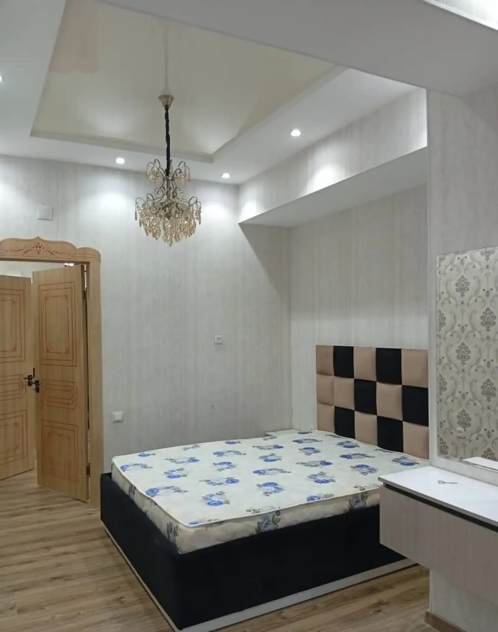 3-комн. квартира, 6 этаж, 90м², Скорий