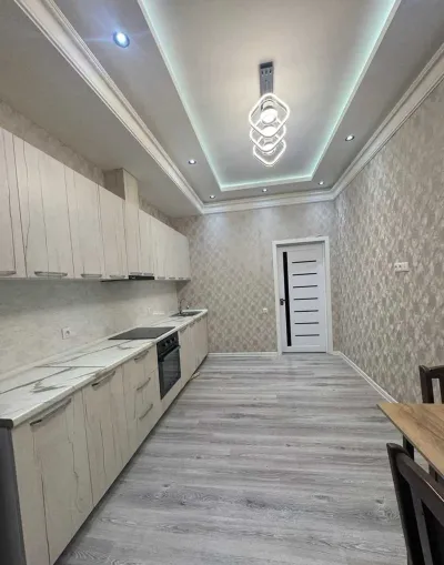 2-комн. квартира, 2 этаж, 100м², Сомони Шодмони 53
