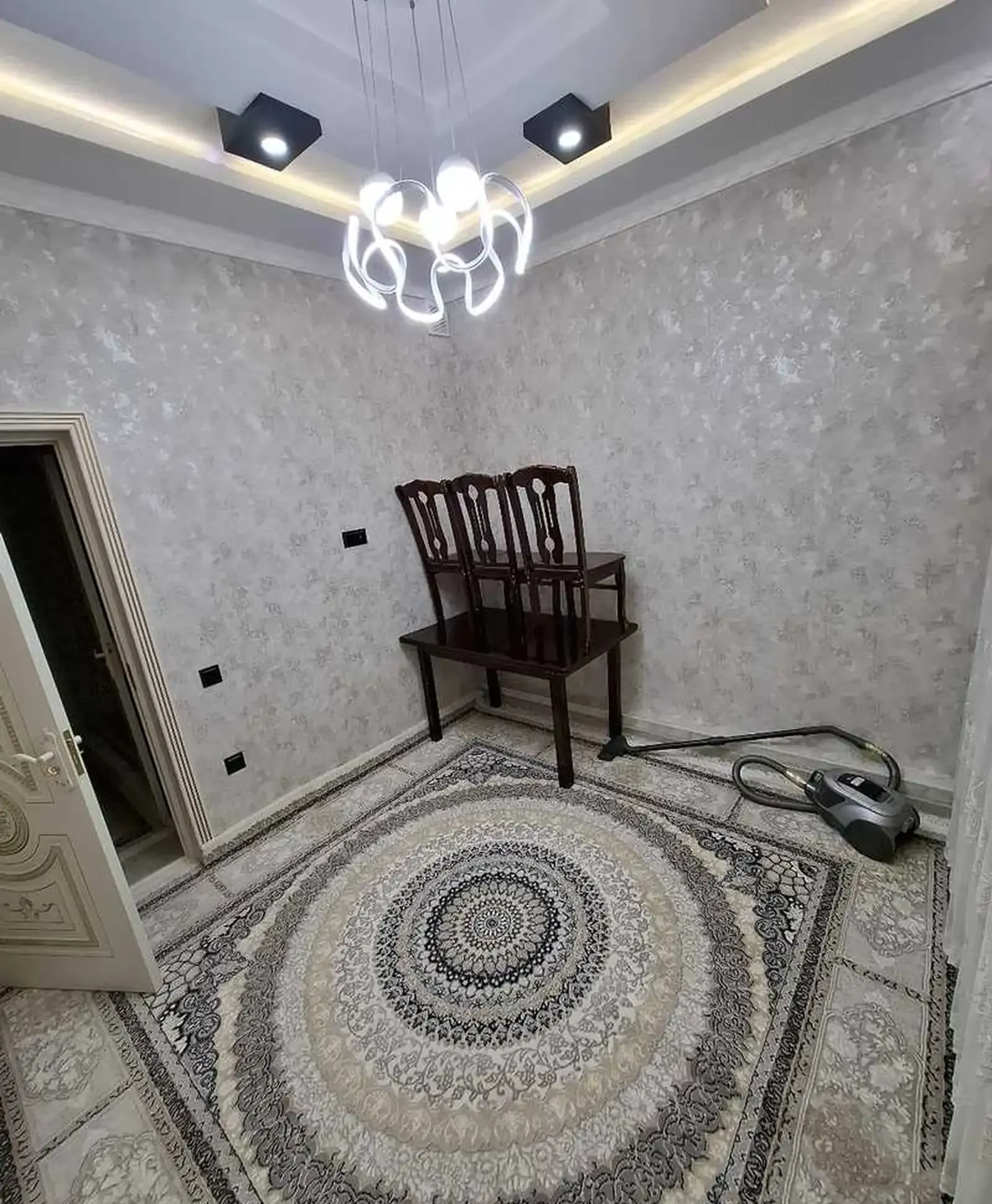 4-комн. квартира, 8 этаж, 150м², Шоҳмансур