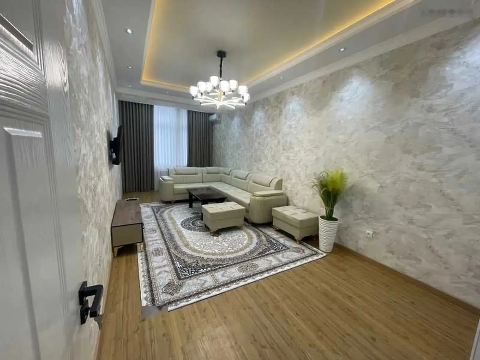 2-комн. квартира, 10 этаж, 75м², овир