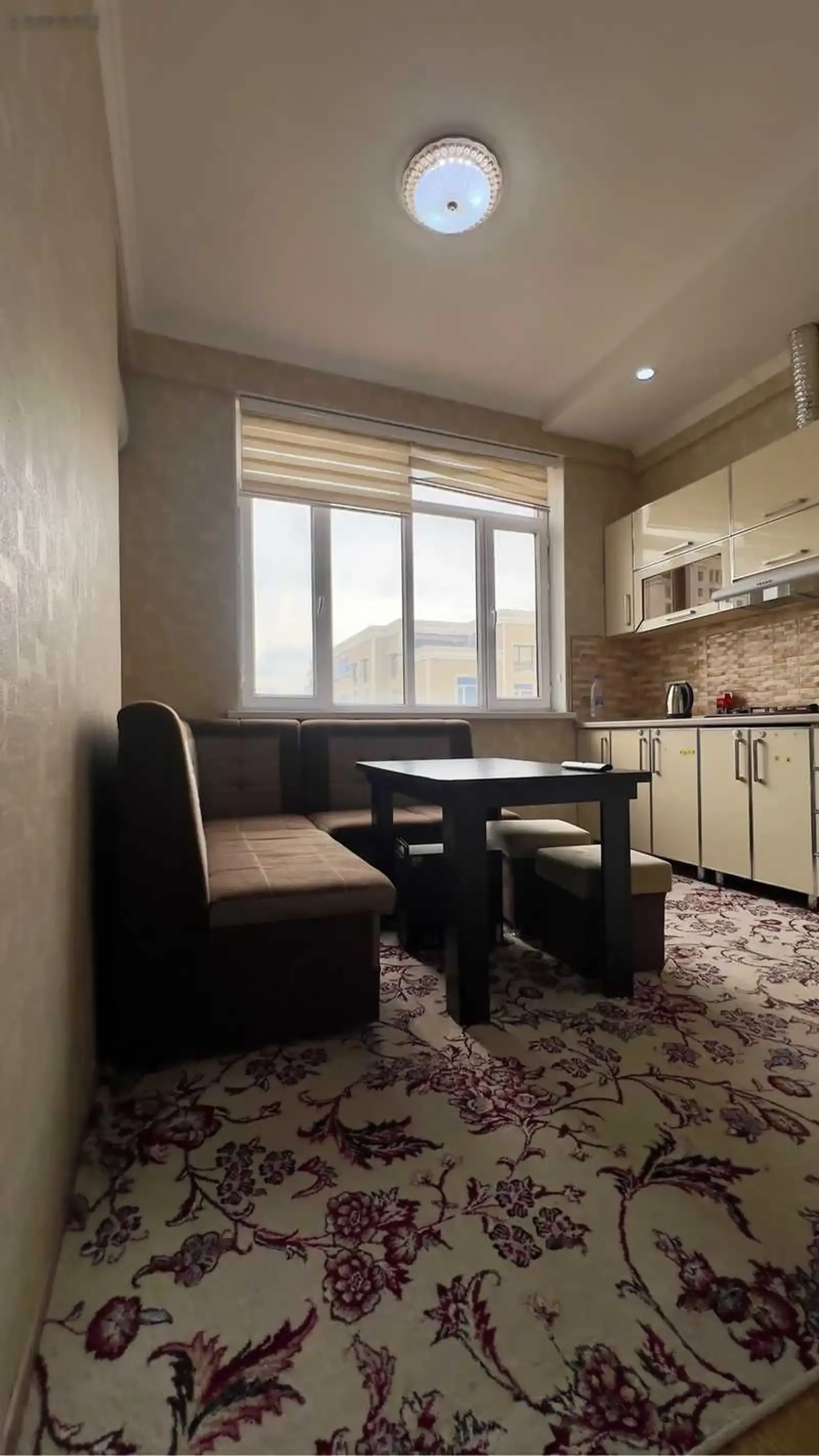 2-комн. квартира, 13 этаж, 65м², Гранд отель