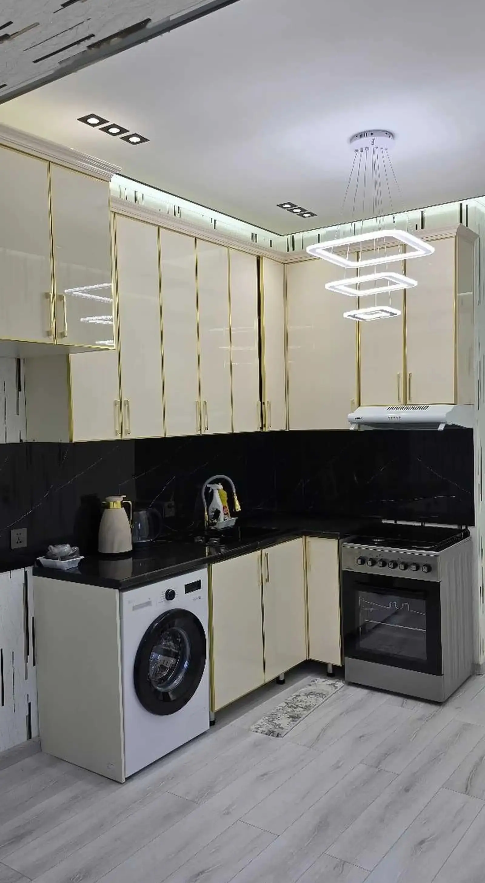 2-комн. квартира, 10 этаж, 76м², Шохмансур
