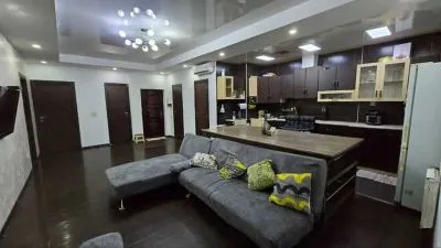 3-комн. квартира, 8 этаж, 102м², Фирдавси