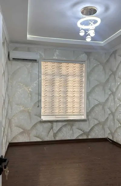 2-комн. квартира, 2 этаж, 73м², Фирдавси