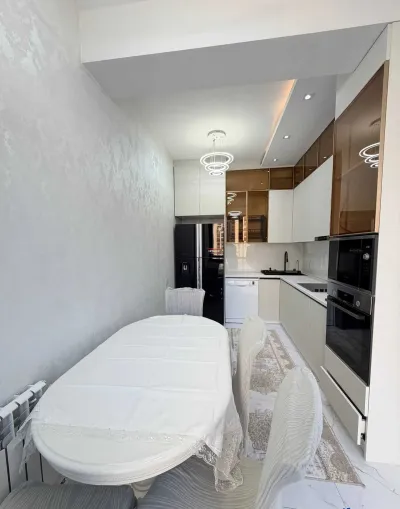 3-комн. квартира, 6 этаж, 104м², Сино 82мкр