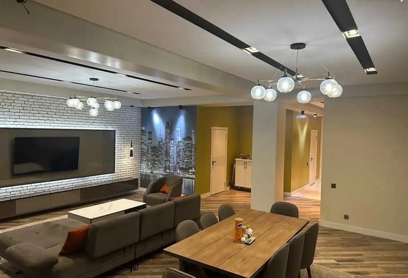 2-комн. квартира, 4 этаж, 105м², И.Сомони