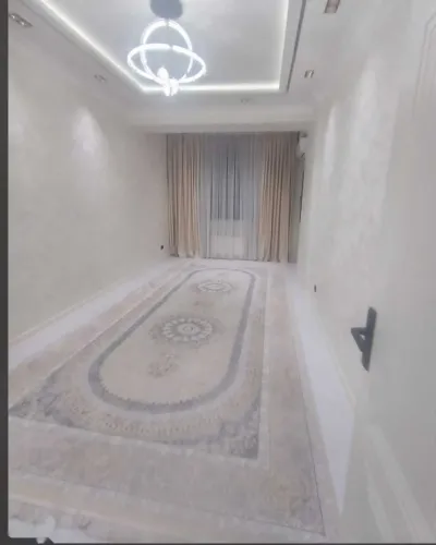 2-комн. квартира, 5 этаж, 58м², Голубой экран