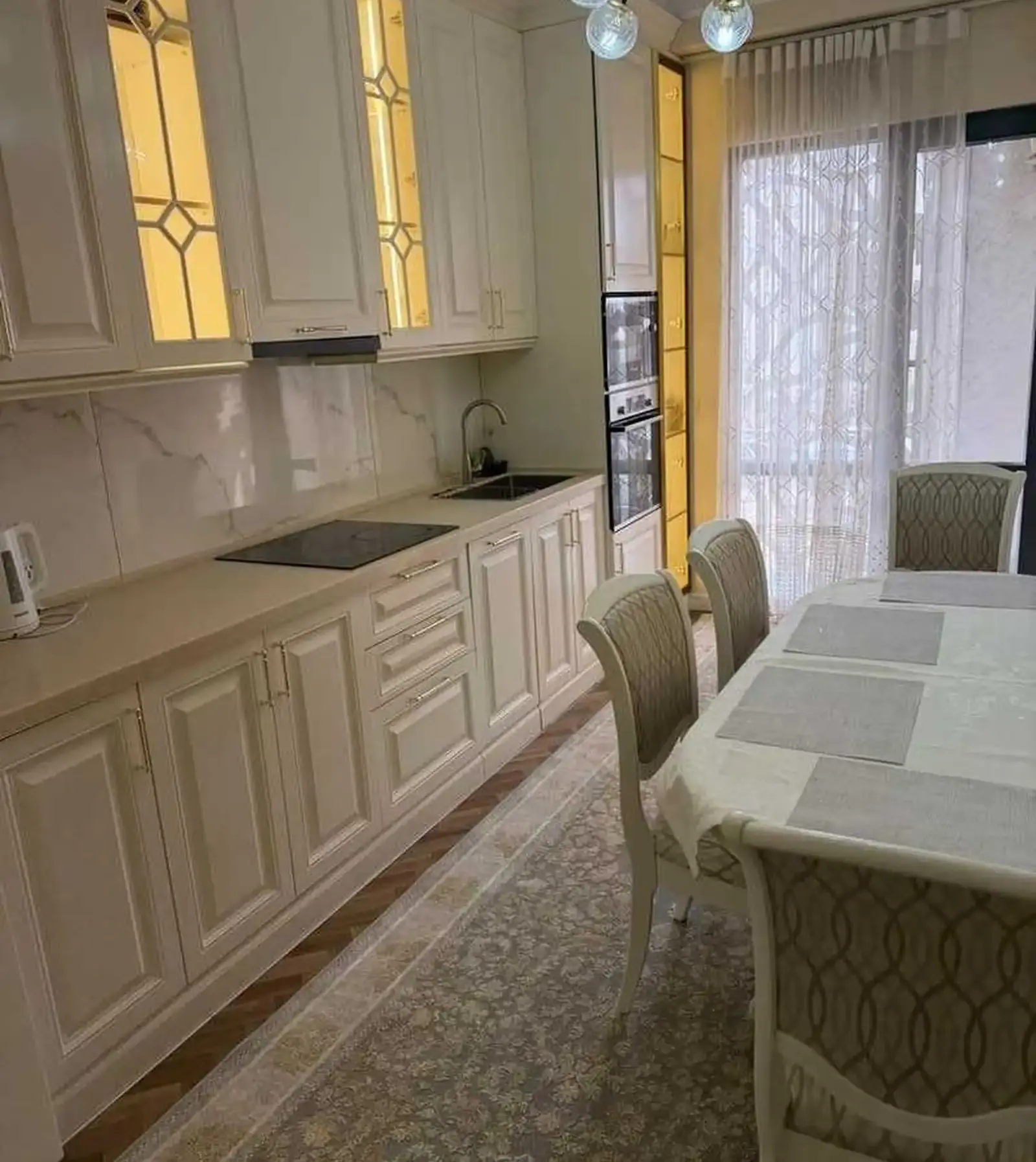 5-комн. квартира, 4 этаж, 220м², доми Баракат, путовский