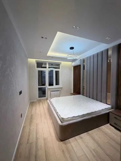 2-комн. квартира, 12 этаж, 80м², И.Сомони 4 рахаи МГУ