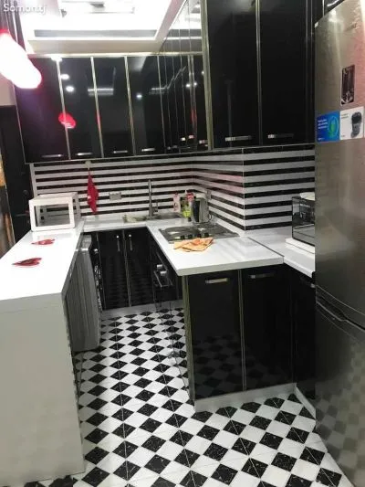 3-комн. квартира, 13 этаж, 93м², Шохмансур