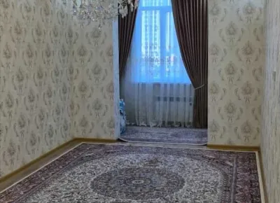 2-комн. квартира, 5 этаж, 82м², молодежный тэатр