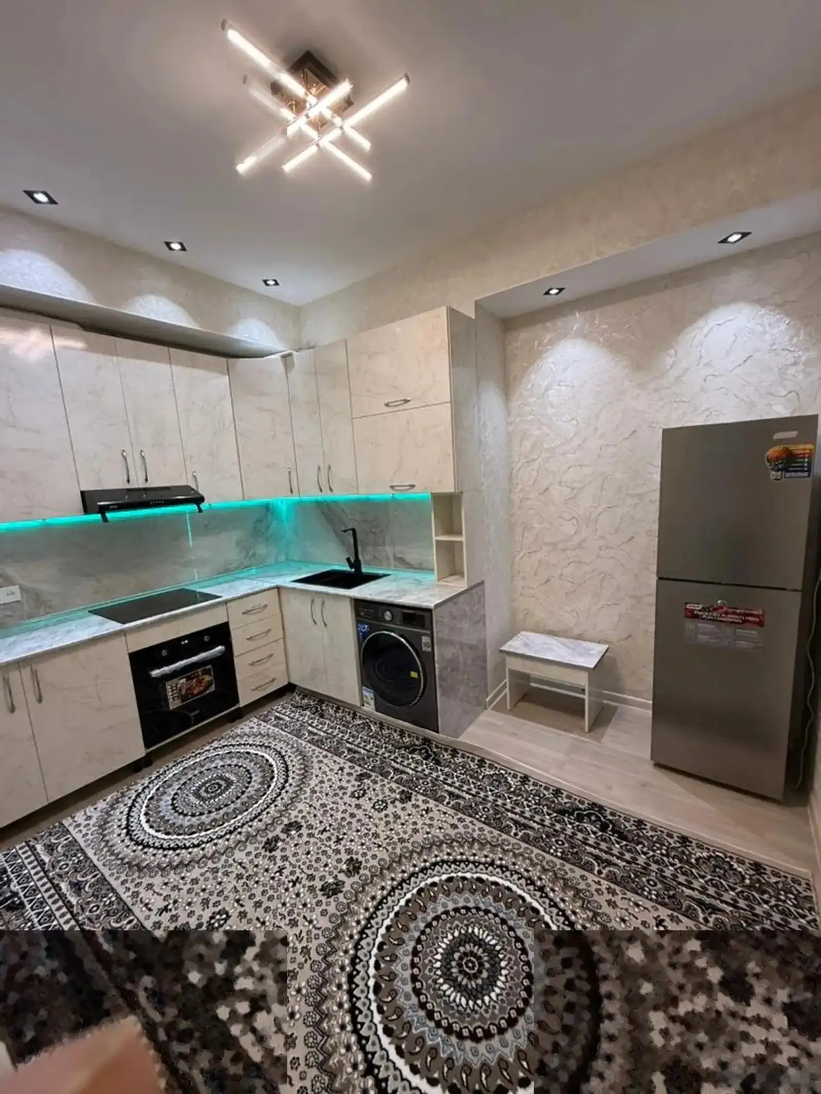 2-комн. квартира, 11 этаж, 70м², Цирк, Молодёжный
