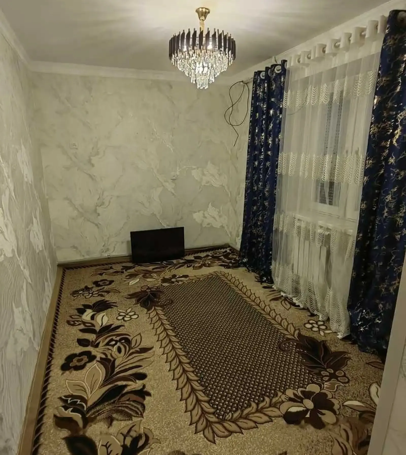 2-комн. квартира, 1 этаж, 50м², Фирдавси