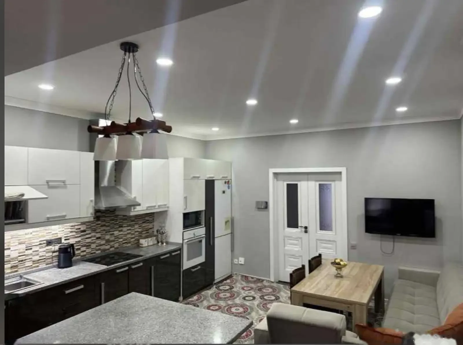 3-комн. квартира, 1 этаж, 100м², 91мкр