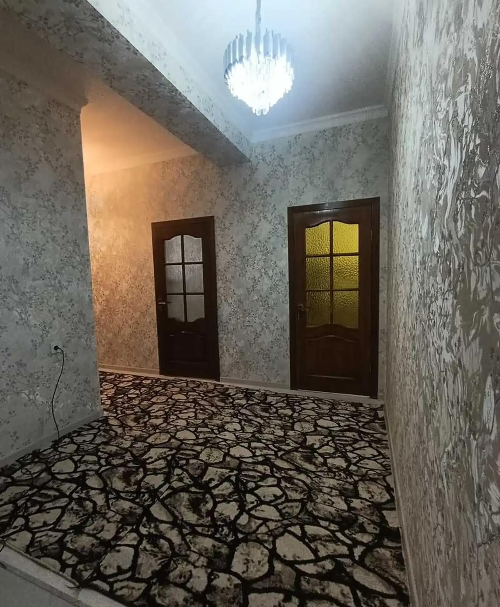 2-комн. квартира, 3 этаж, 80м², Ҷал Ҷам