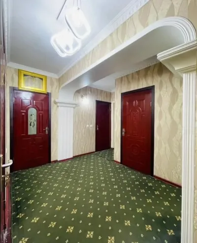 5-комн. квартира, 2 этаж, 140м², Шохмансур