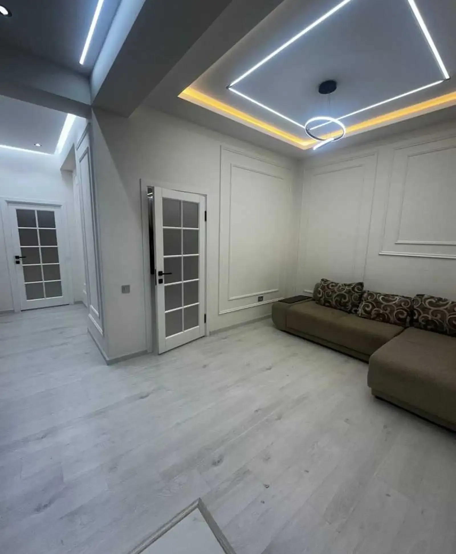 2-комн. квартира, 10 этаж, 70м², 102 мкр Родоми 3