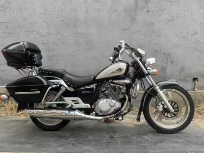 Мотоцикл Suzuki GZ150