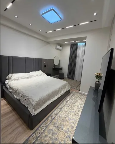 3-комн. квартира, 2 этаж, 140м², Сино-